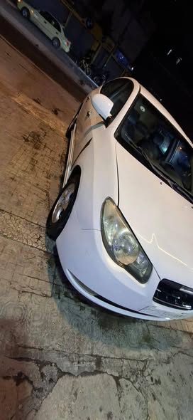 هيونداي افانتي 2008 - صورة 1