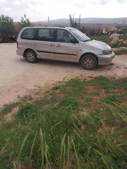 كيا كرنفال 2002 - صورة 3