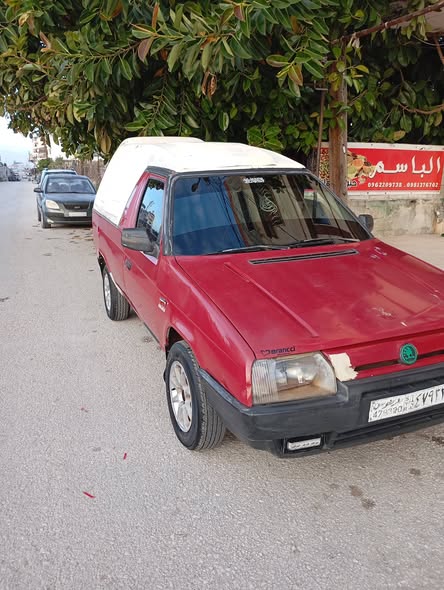 سكودا بيك اب 1994 - صورة 2