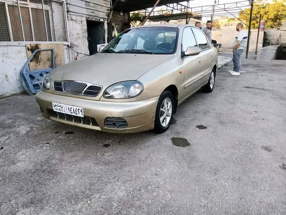 دايو لانوس 2002 - صورة 1