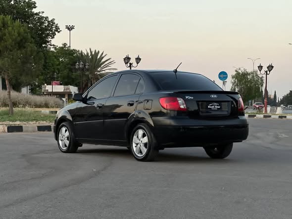 كيا ريو 2009 - صورة 3