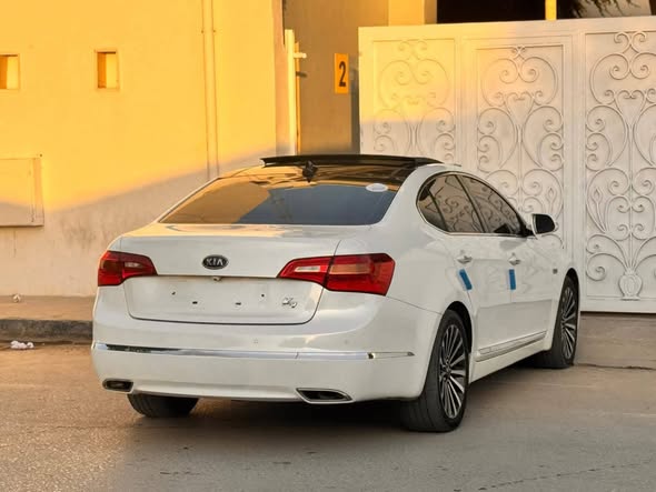 كيا K7 2011 - صورة 4