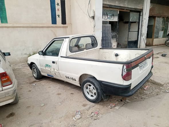 سكودا بيك أب 1997 - صورة 2