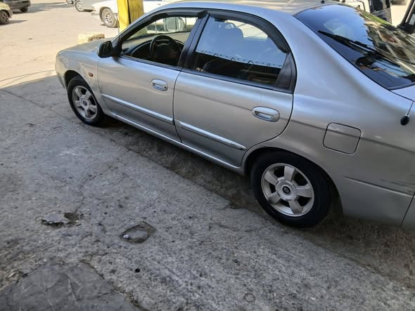 كيا شوما 2002 - صورة 3