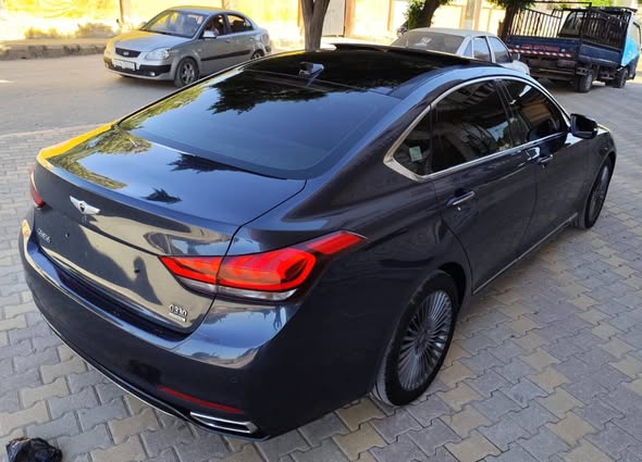 جنسيس G80 2015 - صورة 3