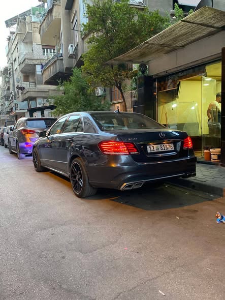 مرسيدس E350 2011 - صورة 3