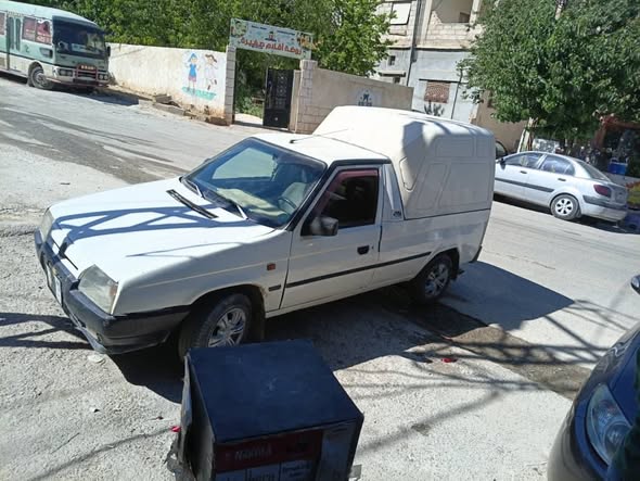 سكودا بيك أب 1994 - صورة 3