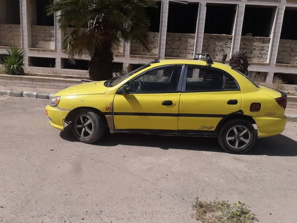 كيا ريو 2002 - صورة 1