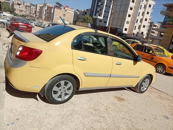 كيا ريو 2011 - صورة 5