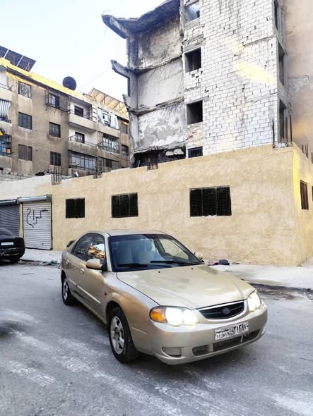كيا شوما 2004 - صورة 1