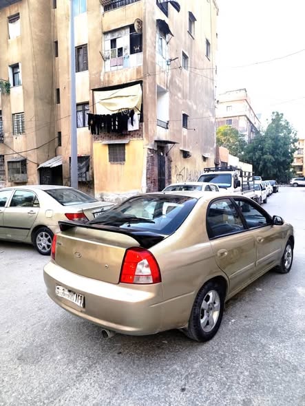 كيا شوما 2004 - صورة 3