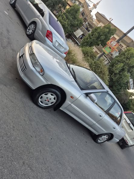 ميتسوبيشي لانسر 1993 - صورة 2