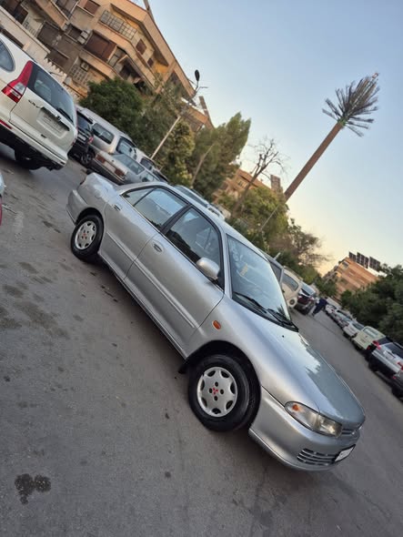 ميتسوبيشي لانسر 1993 - صورة 3