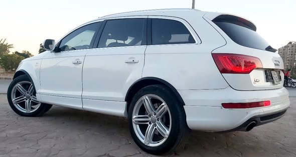 أودي Q7 2013 - صورة 4