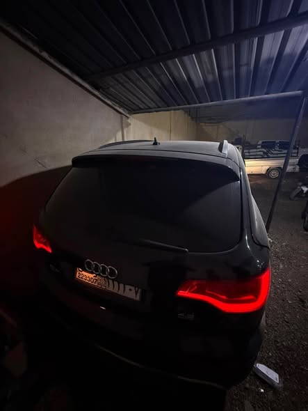 أودي Q7 2009 - صورة 2