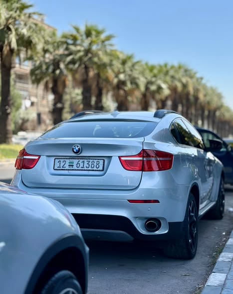 بي إم دبليو X6 2011 - صورة 2