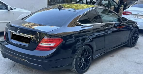 مرسيدس C250 2013 - صورة 4