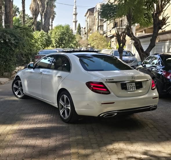 مرسيدس E300 2017 - صورة 2