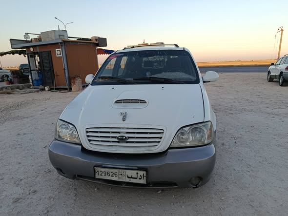كيا كرنفال 2002 - صورة 5