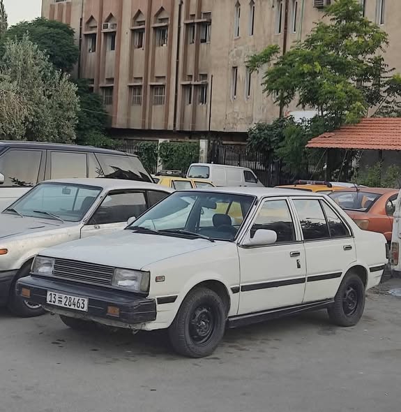 نيسان نيسان 1983 - صورة 1