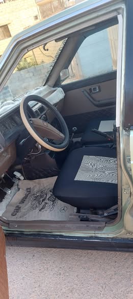 ميتسوبيشي لانسر 1983 - صورة 5
