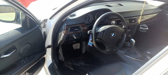 بي ام دبليو 320 2009 - صورة 2