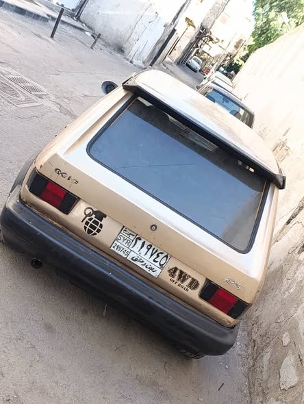 فولكس واجن جولف 1976 - صورة 2