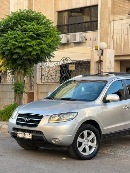 هونداي سنتفية 2009 - صورة 3