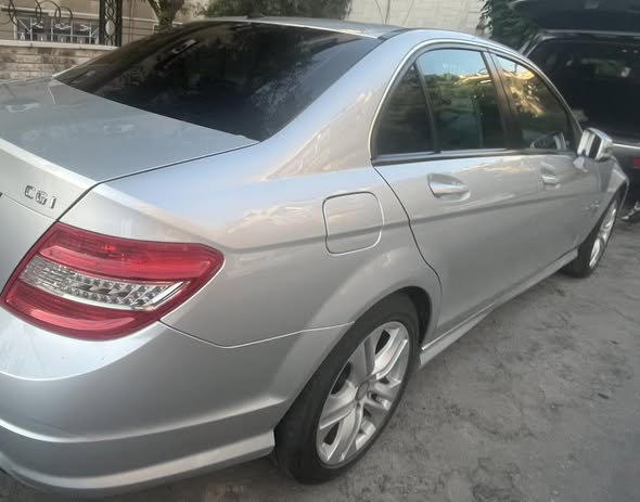 ميرسيدس C200 2013 - صورة 3