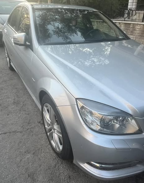 ميرسيدس C200 2013 - صورة 4