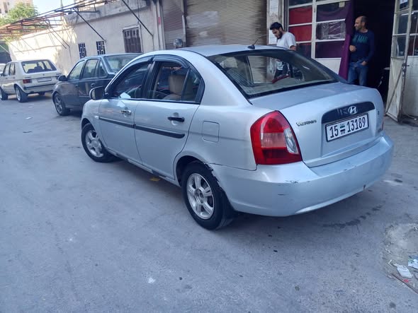 هيونداي فيرنا 2010 - صورة 2