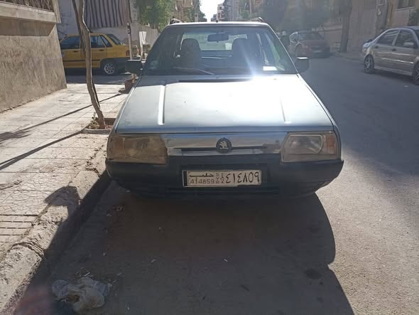 سكودا استيشن 1994 - صورة 5