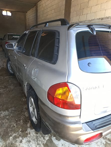 هيونداي سنتافي 2003 - صورة 5