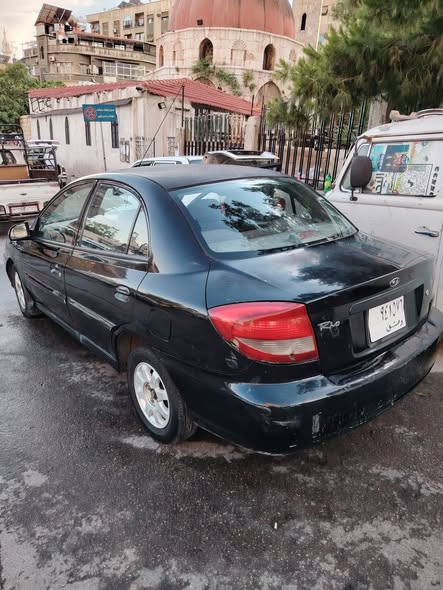 كيا ريو 2001 - صورة 1