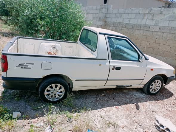 سكودا بيك أب 1997 - صورة 2