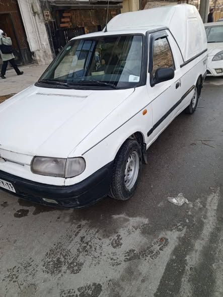 سكودا بيك آب 1997 - صورة 1