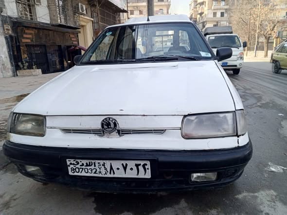 سكودا بيك آب 1997 - صورة 4