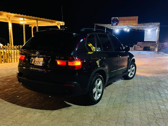بي إم دبليو اكس 5 2009 - صورة 2
