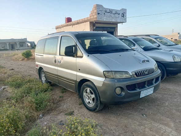 هيونداي H-1 2001 - صورة 2