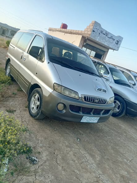 هيونداي H-1 2001 - صورة 3