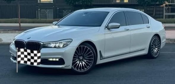 بي إم دبليو 730i 2016 - صورة 2