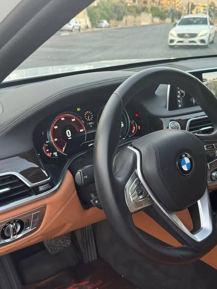 بي إم دبليو 730i 2016 - صورة 5