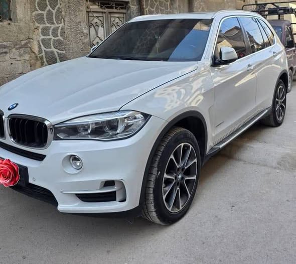 بي إم دبليو X5 2015 - صورة 1