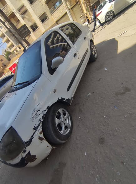 رينو كليو 2007 - صورة 1
