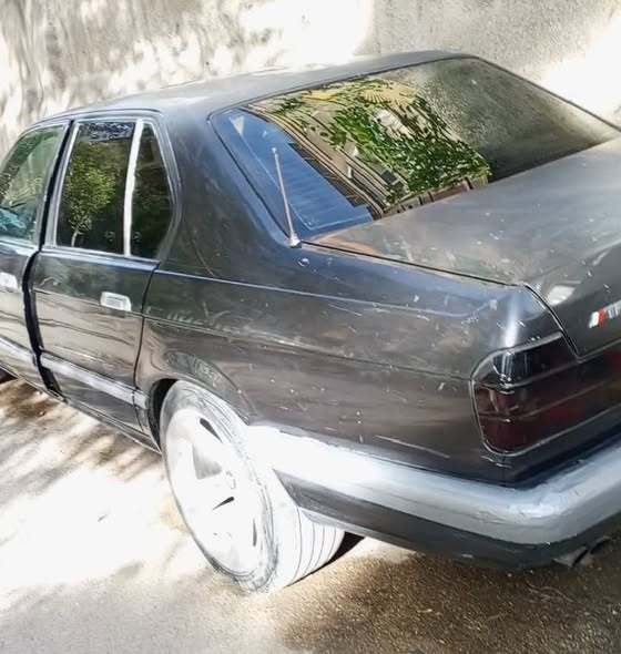 بي إم دبليو 730i 1992 - صورة 4