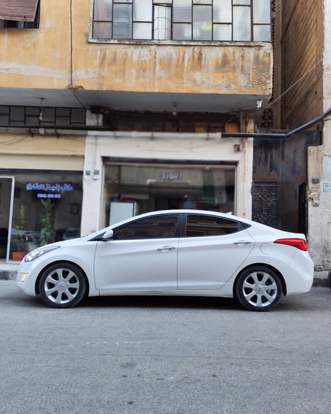 هوندا أفانتي 2012 - صورة 4