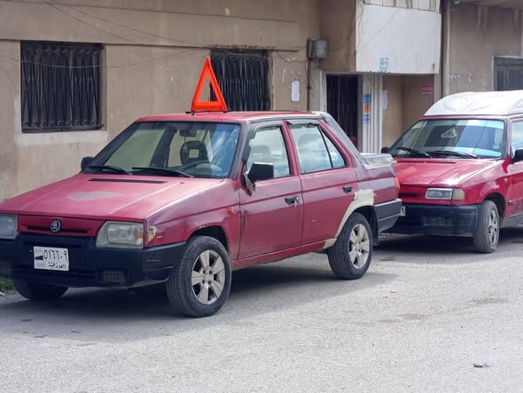 سكودا فورمان 1994 - صورة 3