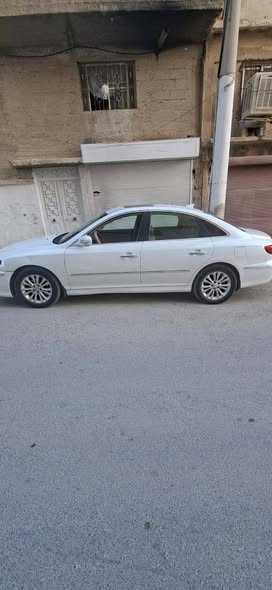 هيونداي أزيرا 2010 - صورة 4