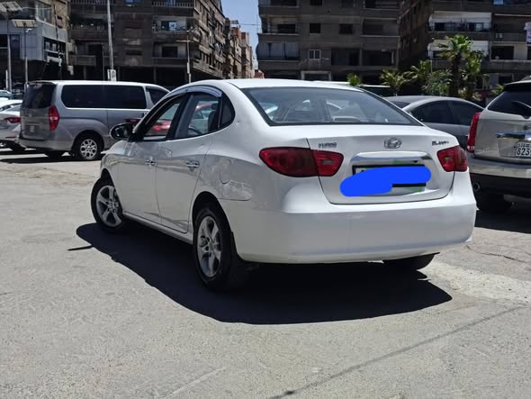 هيونداي إلنترا 2011 - صورة 4