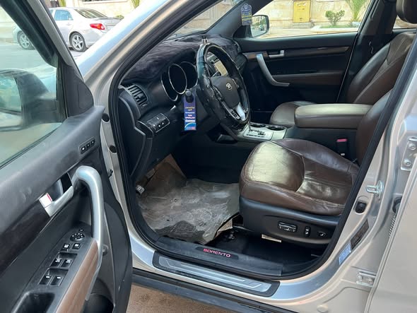 كيا سيرنتو 2011 - صورة 4